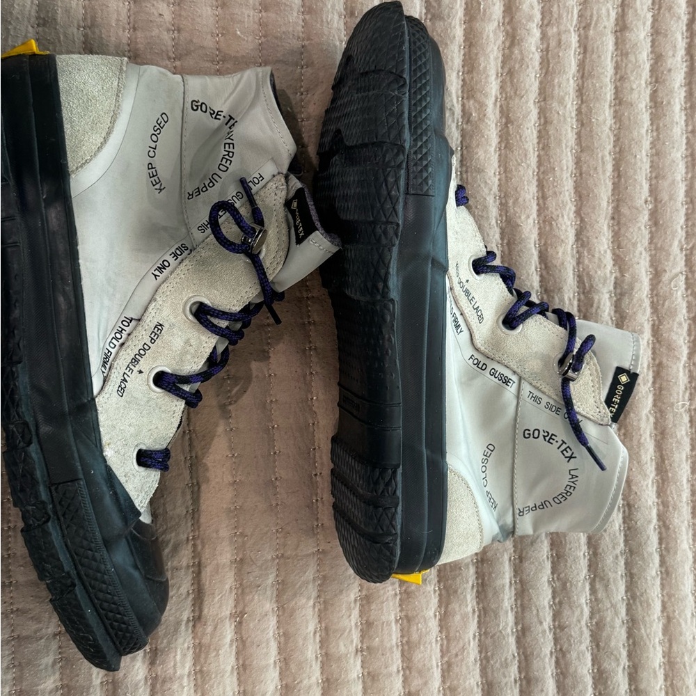 Converse Chuck Taylor with Gortex/Mountain Club Purple & Black RARE FIND!